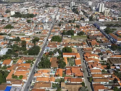 IPTU em Caçapava: presidente da Câmara chama aumento de “vergonhoso” após reajustes no valor do imposto municipal; confira no vídeo