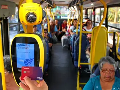 Jacareí adota pagamento por aproximação nos ônibus; tarifa continua R$ 4,20