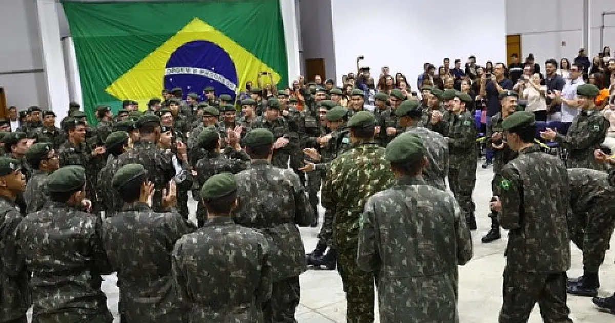 Cerca de 12 mil jovens devem se alistar no exército neste ano em São José