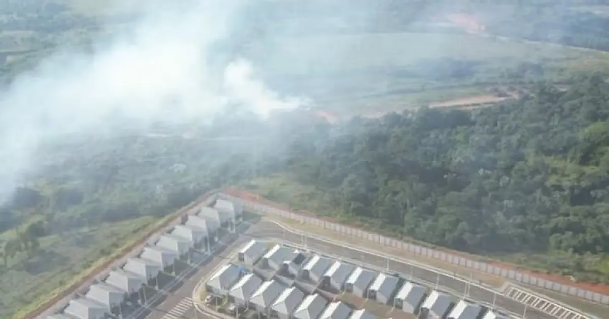Incêndio em aterro mobiliza Defesa Civil e Bombeiros em Taubaté