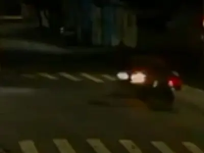 Vídeo mostra colisão entre motos que resultou na morte de uma mulher de 27 anos em Taubaté