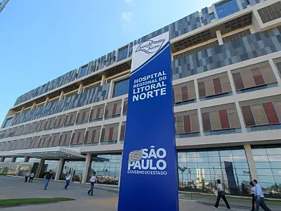 Fachada do Hospital Regional do Litoral Norte.