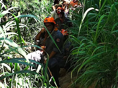 VÍDEO: Trilha da Praia de Barequeçaba registra acidente com turista neste domingo (11)