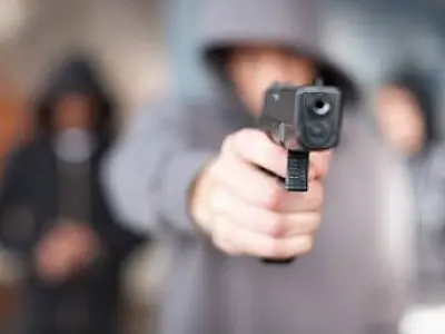 Homem faz dois roubos à mão armada em Jacareí em apenas 30 minutos