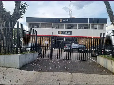 Caso foi registrado na Delegacia de Investigações Judiciárias (DIJ) em São José.