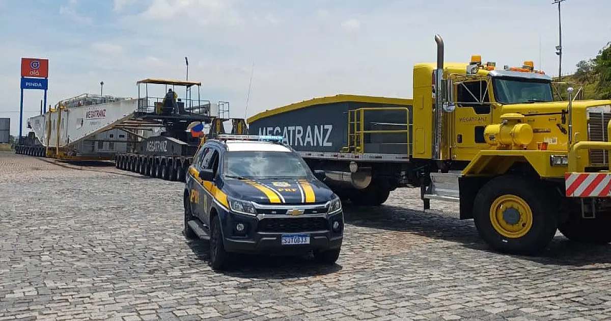Operação com carga especial na Via Dutra tem parada técnica em Lavrinhas