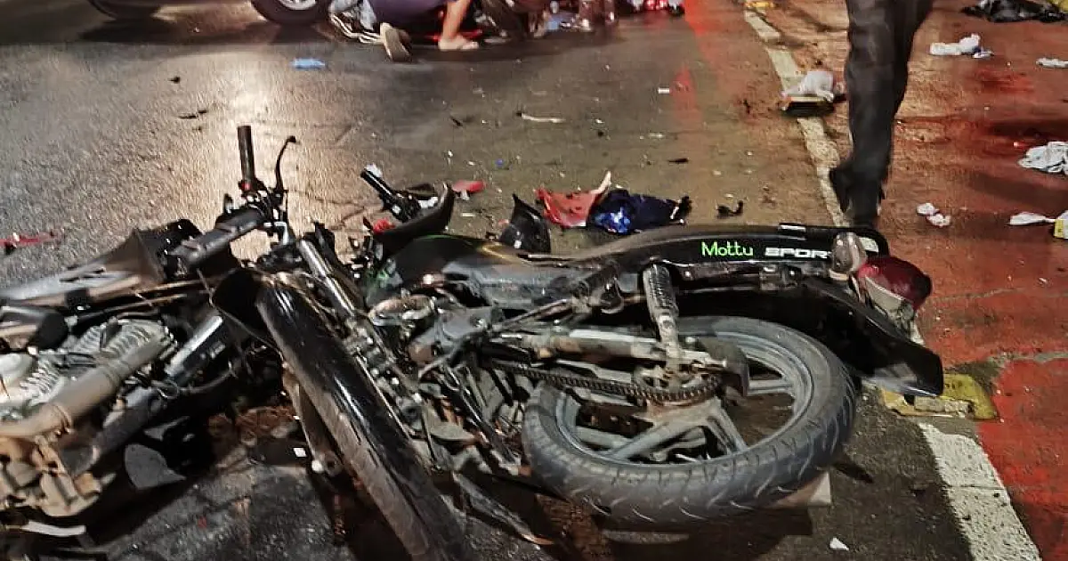 Batida entre motos deixa dois feridos em ponte entre Potim e Aparecida