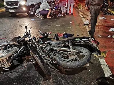 Batida entre motos deixa dois feridos em ponte entre Potim e Aparecida