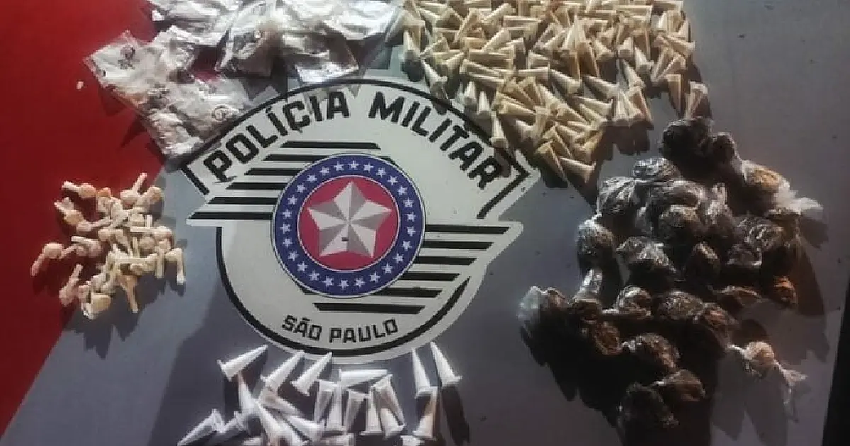 Homem é preso com cocaína, maconha e crack durante operação da PM em Lorena