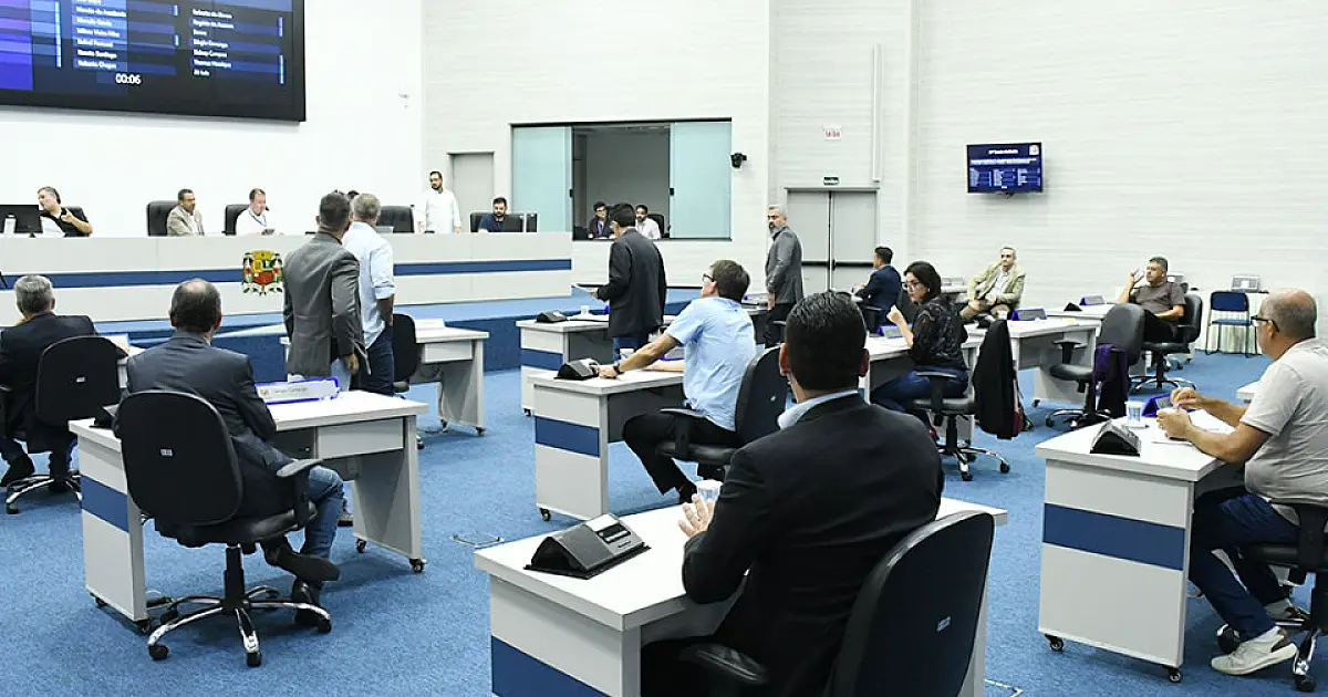 Câmara aprova aumento do IPTU, Taxas de Lixo e de Iluminação, cobrança de ISS de aplicativos e Loteria Municipal