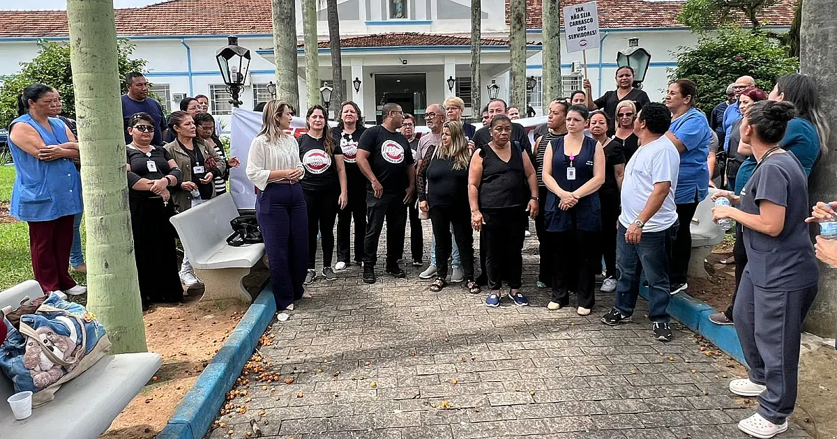 VÍDEO : Vice-prefeita de Caçapava manifesta apoio a servidores da FUSAM durante greve