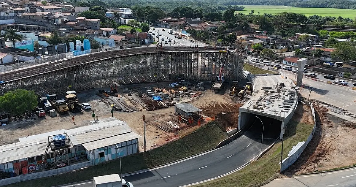 Motoristas enfrentam lentidão com nova etapa de obra na região central de São José