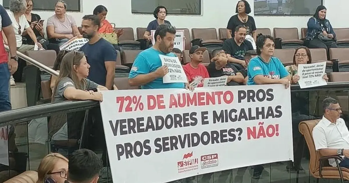 Protestos não impedem aprovação e Câmara confirma reajuste de 72% aos vereadores em Jacareí