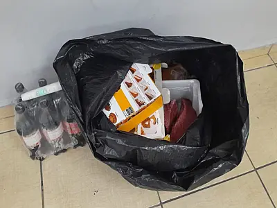 Produtos furtados foram avaliados em mais de R$800 e recuperados pela polícia.