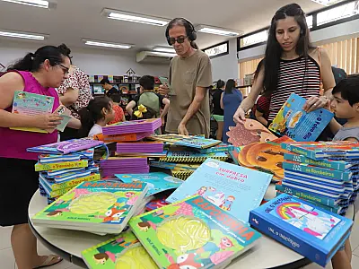 Dia do Livro: Biblioteca Municipal de Jacareí registra aumento de empréstimos de livros em meio à evolução digital