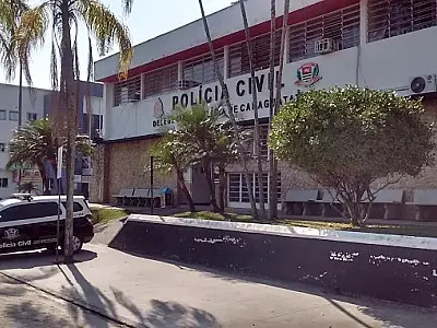 O caso de tentativa de homicídio foi registrado pela Delegacia de Polícia de Caraguatatuba.
