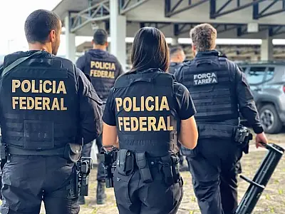 Operação da Polícia Federal investiga crimes virtuais contra crianças e adolescentes em São José