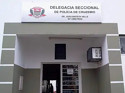 Caso foi registrado na Delegacia Seccional de Cruzeiro.