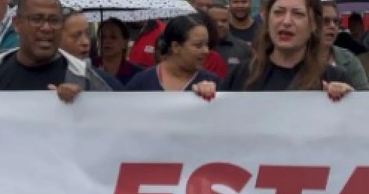 VÍDEO: Quarto dia de greve na FUSAM tem passeata e audiência marcada para esta quinta (6)
