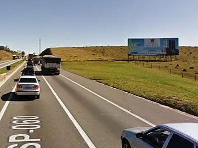 Atropelamento na Dutra termina com morte de ciclista em Caçapava