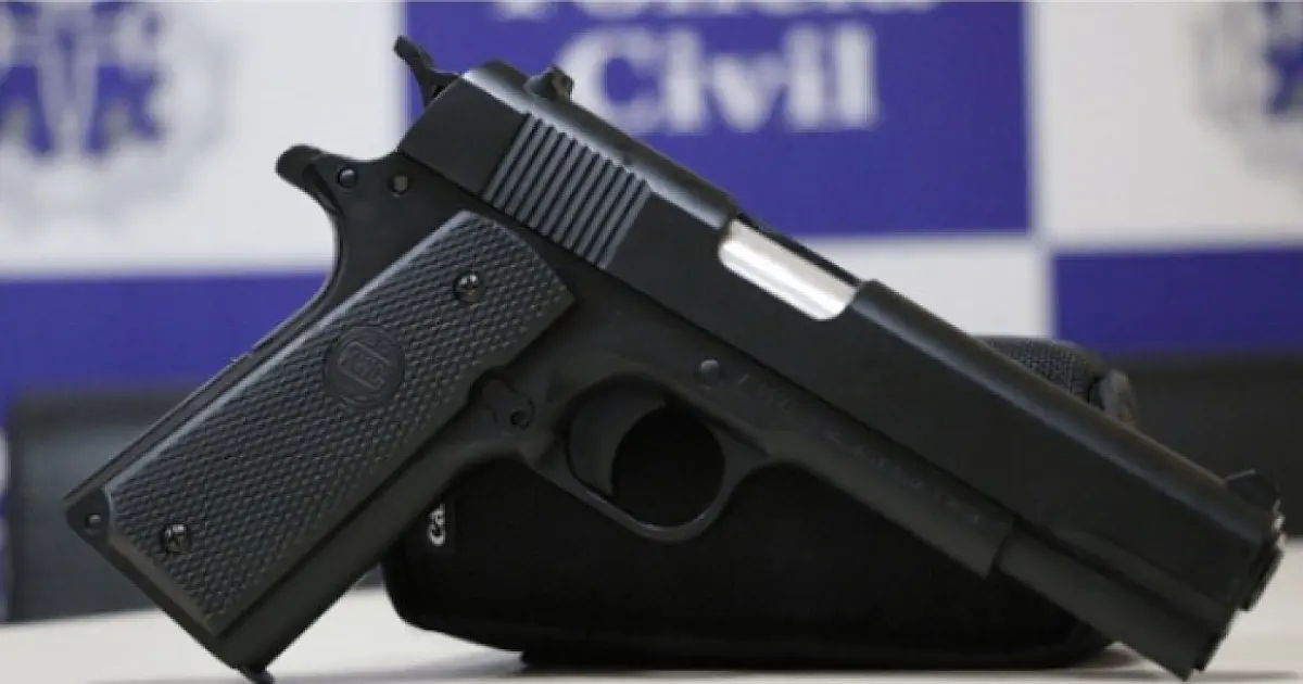 Simulacro de arma de fogo é encontrado em banheiro de escola em Cachoeira Paulista