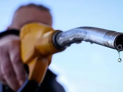 Procon intensifica fiscalização em postos de combustíveis em São Sebastião