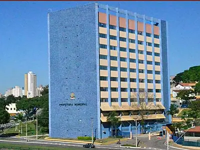 Empréstimo de R$ 225 milhões é autorizado em São José e levanta questionamentos sobre impacto fiscal
