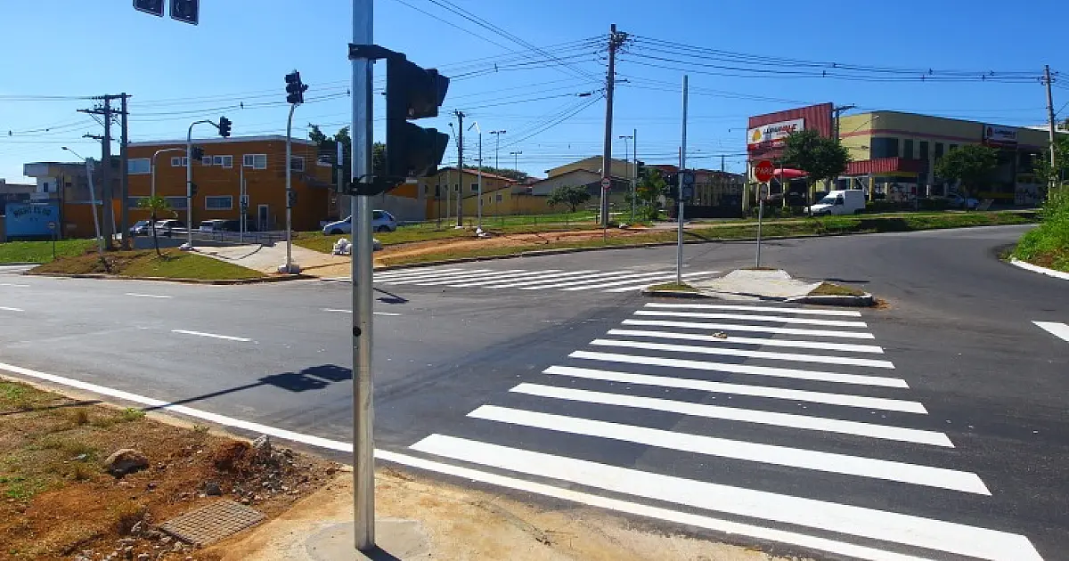 Homem de 18 anos morto em acidente na Estrada Velha em São José é enterrado nesta segunda (30)