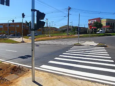 Homem de 18 anos morto em acidente na Estrada Velha em São José é enterrado nesta segunda (30)