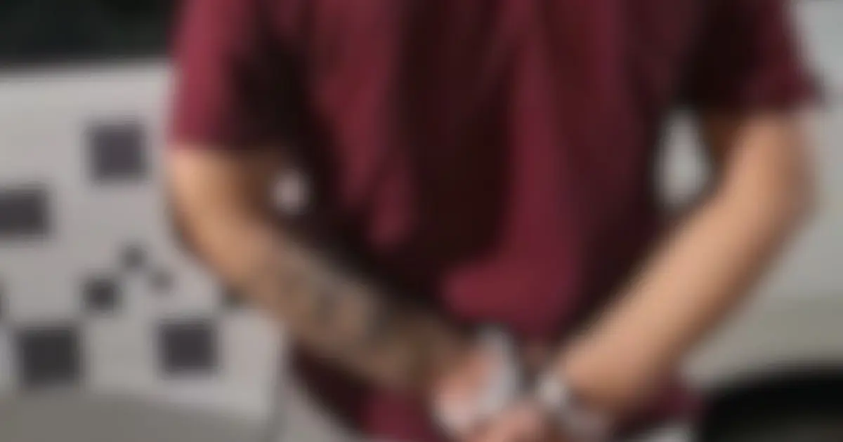 Homem é preso suspeito de agredir mulher em via pública e tentar invadir casa em Caçapava