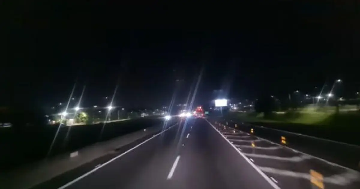 Assalto na Via Dutra deixa policial morto e dois feridos durante romaria à Aparecida
