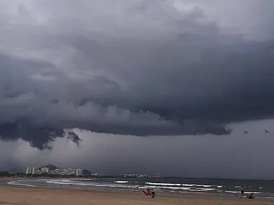 Inmet e Cemaden emitem alerta no Litoral Norte até quarta (26)