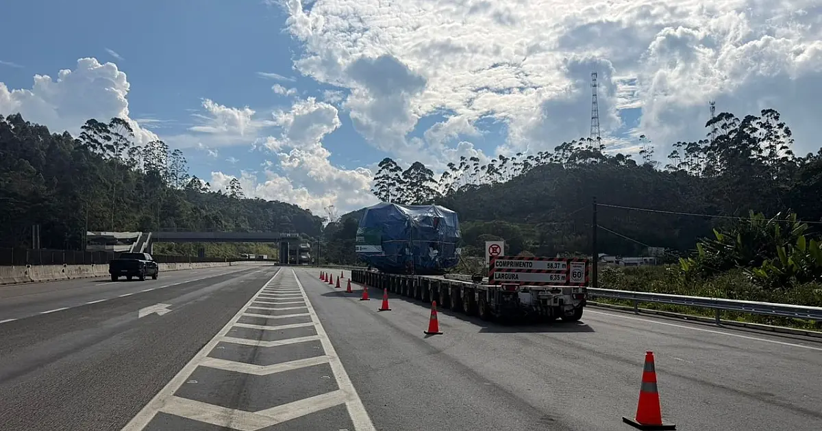 Operação da 2º fase da carga especial na Rodovia dos Tamoios permanece suspensa por tempo indeterminado