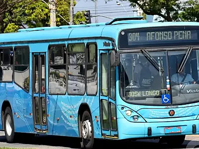 Greve de funcionários do transporte público chega ao fim e ônibus voltam a circular em São José
