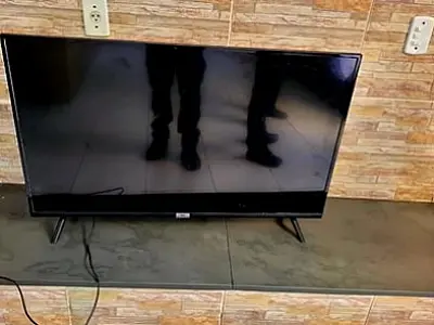 Denúncia anônima leva à prisão de homem por furto em escola de Aparecida