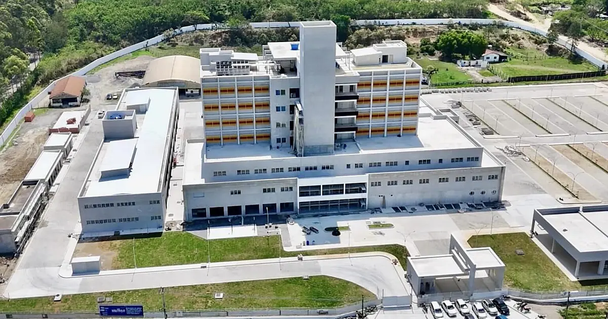 Hospital Regional de Cruzeiro é entregue após dois anos de atraso
