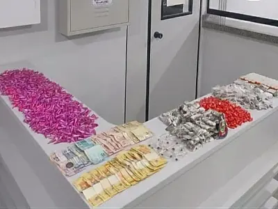 VÍDEO: Suspeito é detido com quase R$850 e drogas durante operação em Cachoeira Paulista