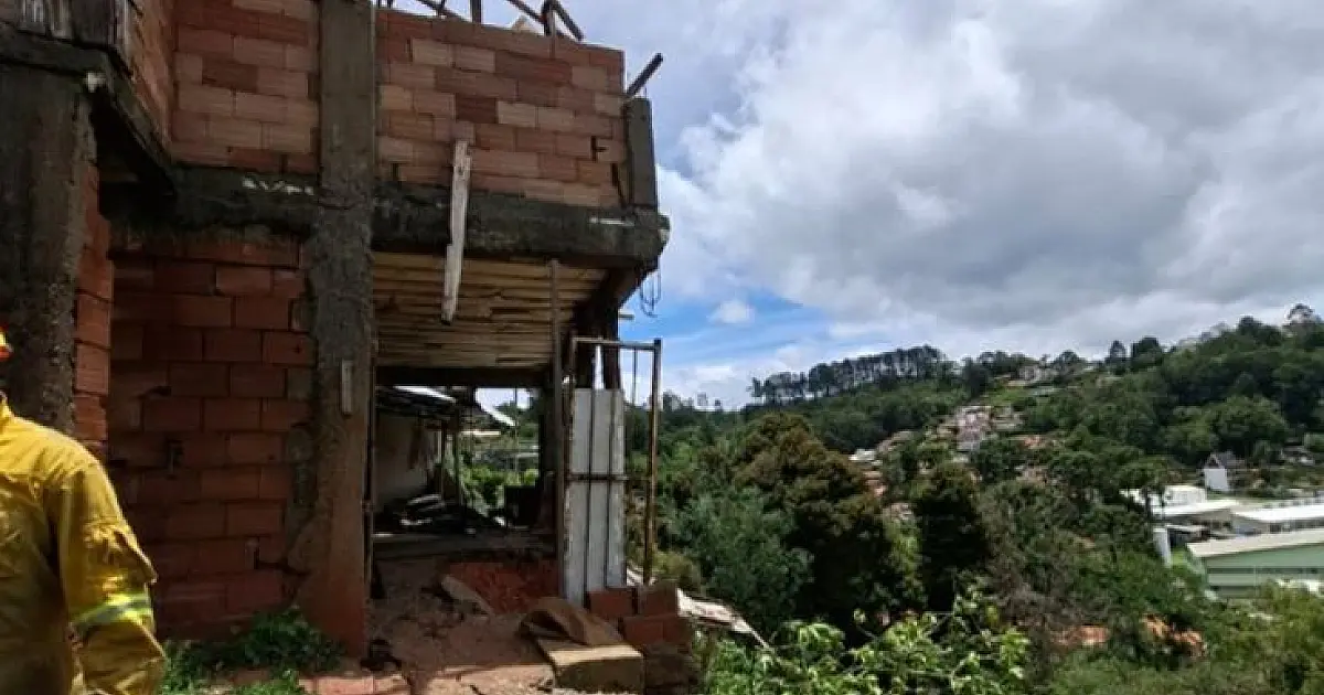 Deslizamento de terra mata homem de 51 anos em Campos do Jordão