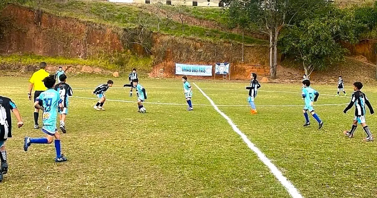 Paraibuna sediou amistoso internacional de futebol de campo entre atletas do município e de cidade Argentina