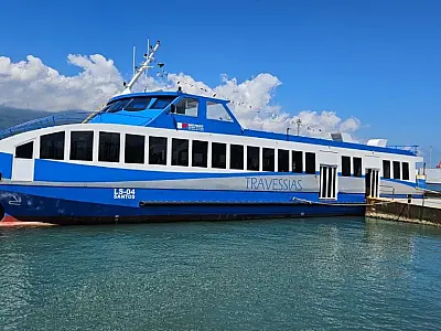 Travessia entre São Sebastião e Ilhabela ganha nova embarcação com capacidade para 370 passageiros
