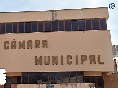 Caso em Roseira: denúncia aponta possível irregularidade em estrutura de cargos do Legislativo