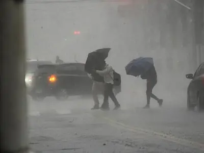 Alerta do Inmet foge do padrão e mantém RMVale sob risco até sexta-feira (27)