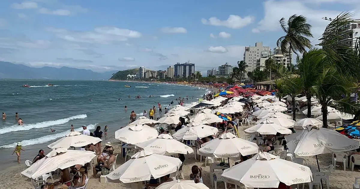 Verão no Litoral Paulista deve receber quase 10 milhões de pessoas até março de 2026, aponta CIET