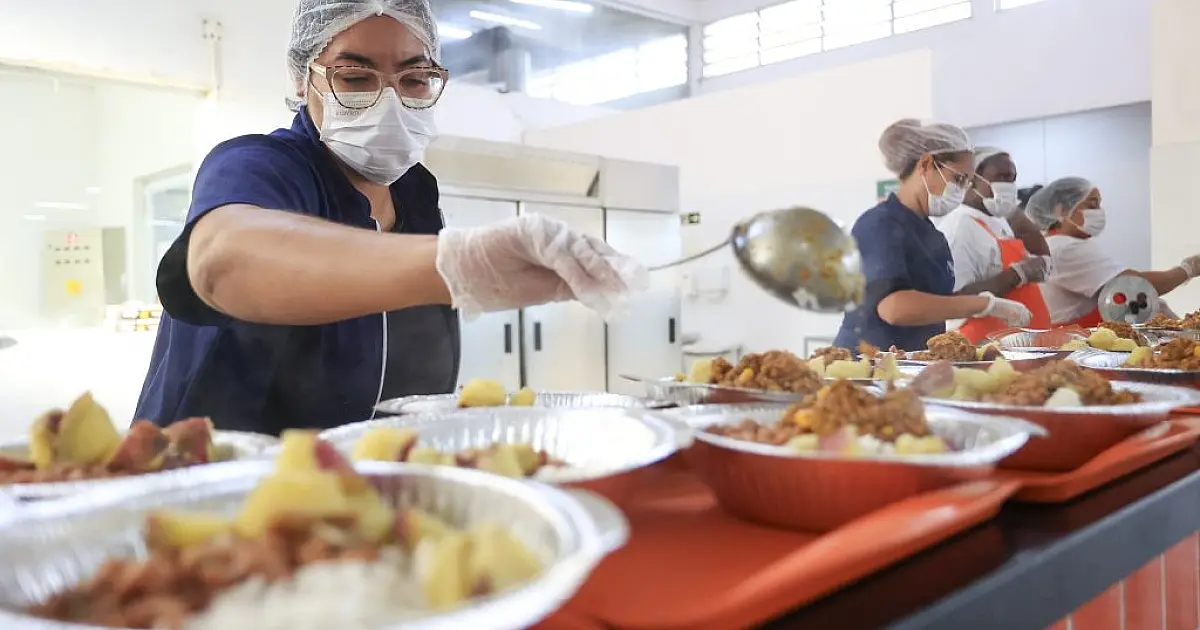 Bom Prato serve cardápio especial de Dia das Mães em São José, Taubaté e Jacareí