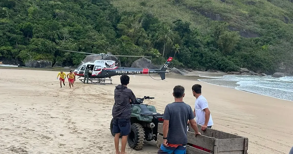 Casal é resgatado após queda em Praia do Bonete em Ilhabela