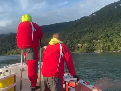 GBMar entra no segundo dia de buscas de casal desaparecido em Ilhabela.