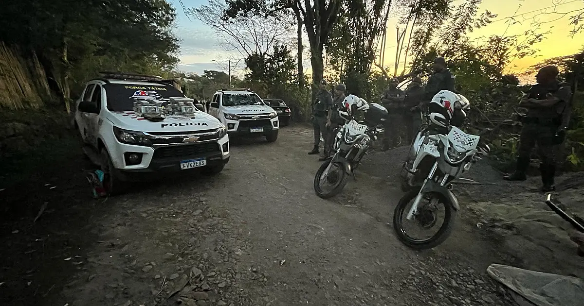 Força Tática encontra 23 quilos de maconha e haxixe em imóvel abandonado em São José