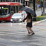Defesa Civil emite alerta para temporais e queda de temperatura na RMVale