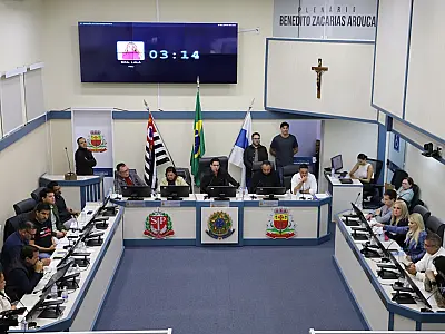 Sessão Extraordinária que revogou a Taxa do Lixo.