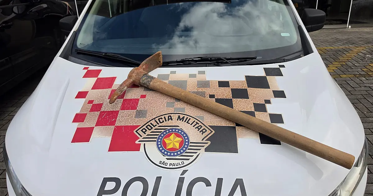 Homem é suspeito de ameaçar companheira com picareta e acaba preso em São José